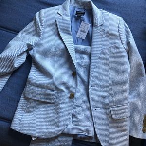 Boys Size 10 Seersucker suit. Never been worned with tags. Perfect for Spring!